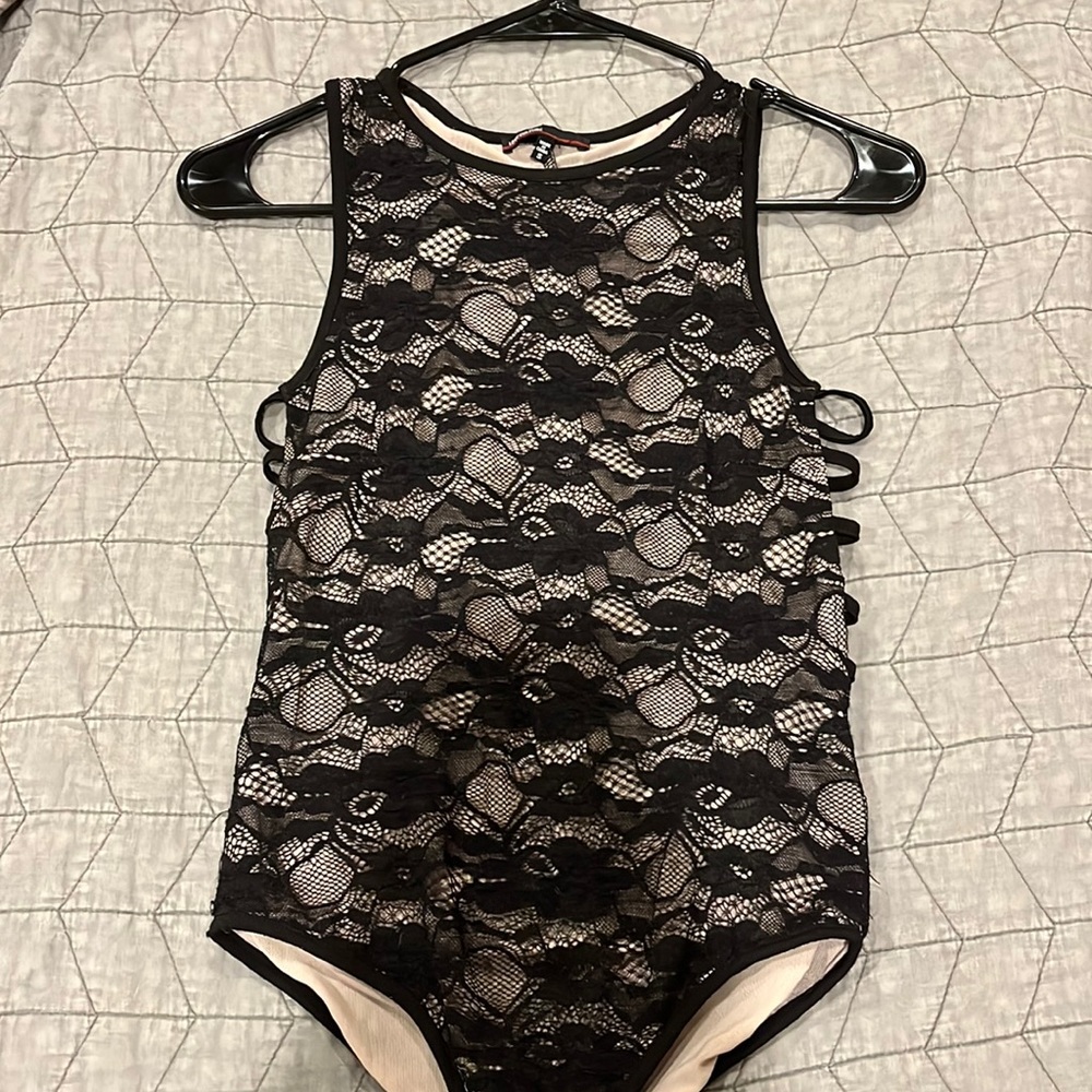 Women’s body suit